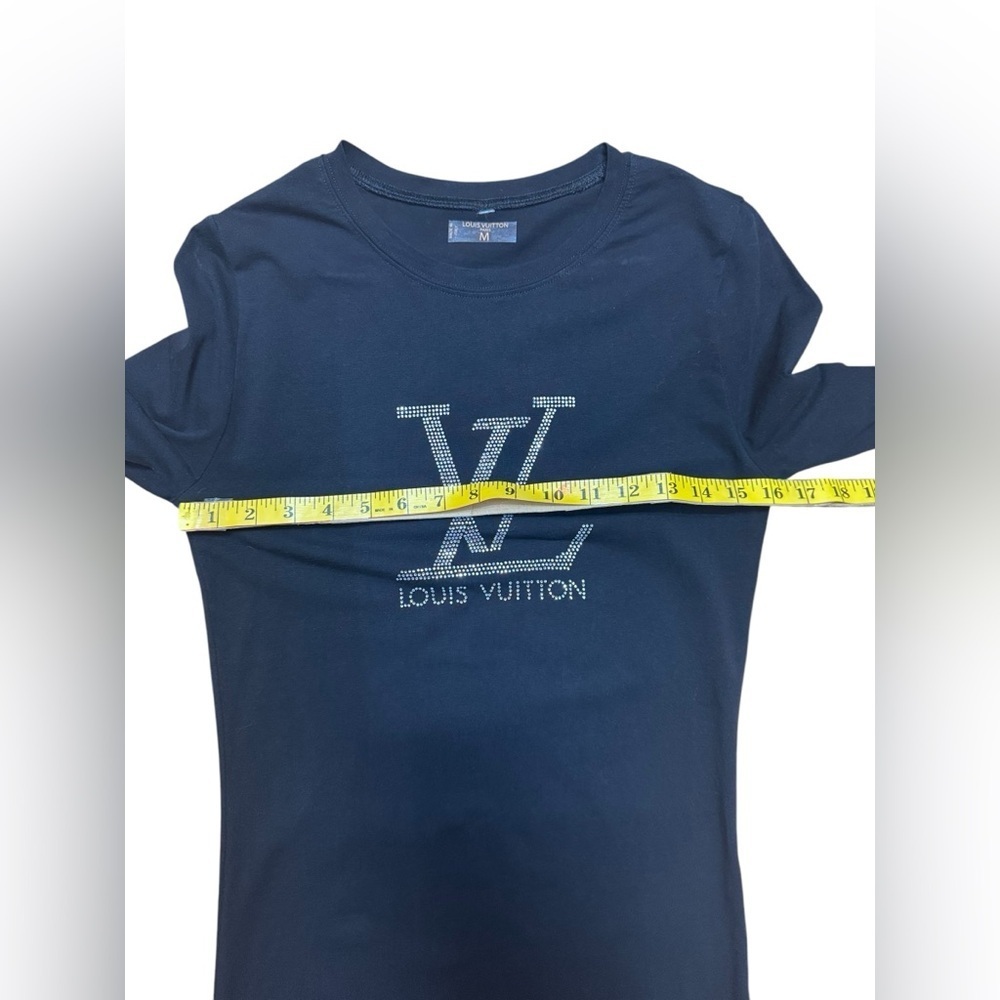 Louis Vuitton.   Black Fitted Long Sleeve T-Shirt - Picture 6 of 8